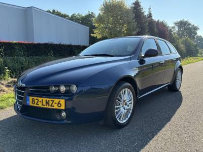 Alfa Romeo 159