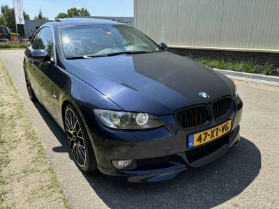 BMW 3-SERIE coupe