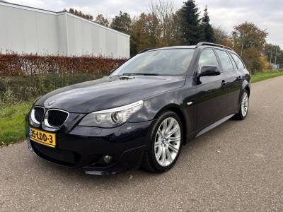 BMW 5 Serie Touring 520i Corporate Lease Business Line Sport / M-PAKKET / AUTOMAAT / NAVI