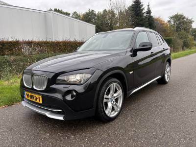 BMW X1 xDrive28i Executive / AUTOMAAT / PANORAMADAK / LEER / NAVI