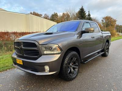 Dodge Ram 1500 5.7 V8 4x4 Quad Cab 6'4 Sport / LEER / NAVI / CRUISE / SCHUIFDAK / LPG