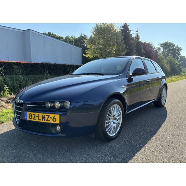 Alfa Romeo 159