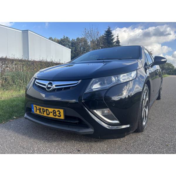 Opel Ampera